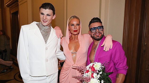 Návrhář Osmany Laffita oslavil dvacet let na české módní scéně v opravdu velkolepém stylu.