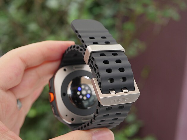 Samsung Galaxy Watch 7 a Watch Ultra