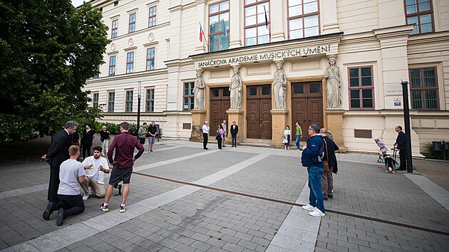 Janáčkova akademie múzických umění v Brně natočila klip ke 170 letům od narození Leoše Janáčka. Hudebního skladatele si zahrál Lukáš Rieger.