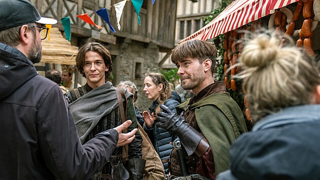 Tomáš Weber a Marek Lambora při natáčení pohádky Zlatovláska (2024)