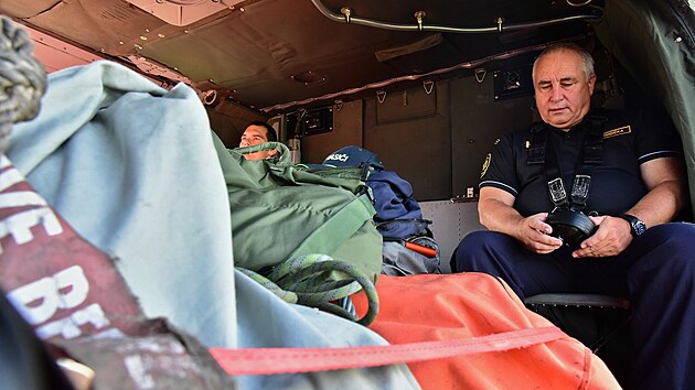 Čeští hasiči se vydali na pomoc Bulharsku, kde se ve Starozagorské oblasti šíří rozsáhlé požáry. Dva vrtulníky odletěly ve středu ráno. (17. července 2024)