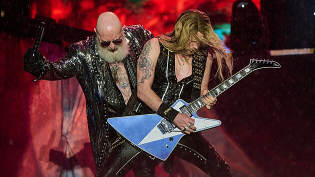 Koncert Judas Priest ve Vizovicích provázela bouřka a silný déšť, kvůli němuž muselo být vystoupení z bezpečnostních důvodů na krátkou dobu dokonce přerušeno. Zážitku to však pranic neubralo. Britská heavymetalová legenda v čele se zpěvákem Robem Halfordem odehrála největší hity i písně z nové desky Invincible Shield. Scénu ozdobila velkoplošná obrazovka za zády muzikantů či velký zavěšený kříž, který je pro kapelu typický. (2024)