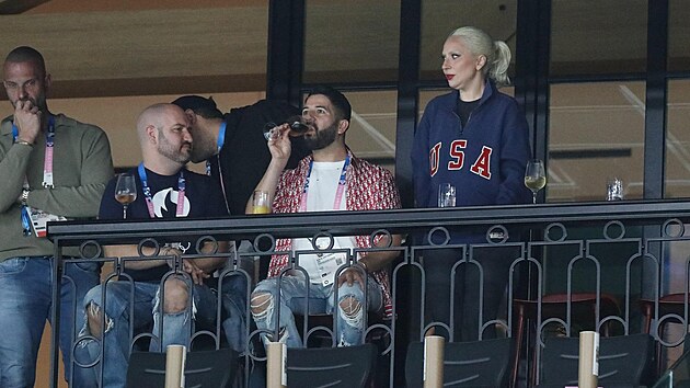 Na sedminásobnou olympijskou medailistku a gymnastickou celebritu se přišla podívat například zpěvačka Lady Gaga.