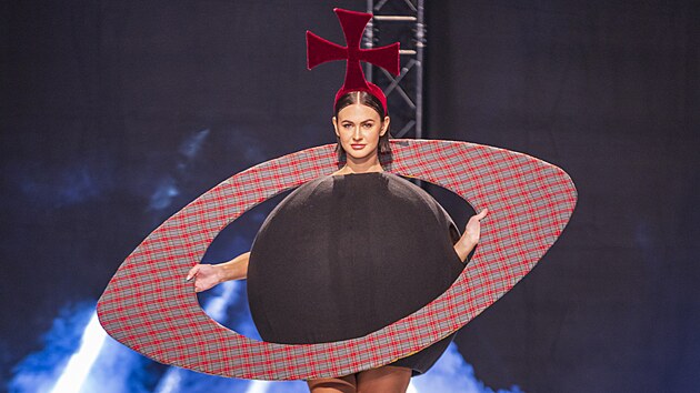 Na brněnském výstavišti probíhá 63. ročník veletrhu módy Styl a Kabo s podtitulem Brno - město módy. Vedle maratonu módních přehlídek je jeho tématem udržitelný rozvoj v textilní výrobě.