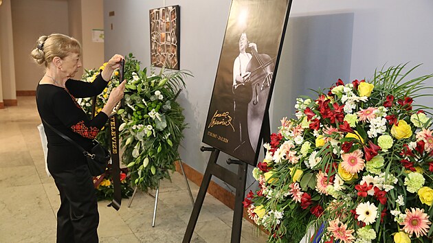 Pohřeb herce Karla Heřmánka v pražském Divadle Bez zábradlí (7. září 2024)