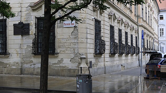 Brněnští památkáři kritizují stav fasády v části Místodržitelského paláce, kterou spravuje Moravská galerie.