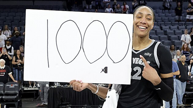 A’ja Wilsonová z Las Vegas Aces se má čím pochlubit, jako první v historii WNBA překonala v sezoně hranici 1000 bodů.