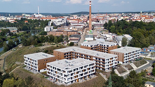 V&yacute;stavba nov&yacute;ch bytů v Plzni &ndash; bytov&yacute; komplex Pap&iacute;rna na Slovanech (30. srpna 2024)