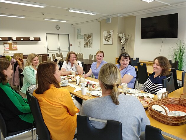 „Dobrovolníci čtou, zpívají, vyvádějí ze smutku. A tím léčí.”