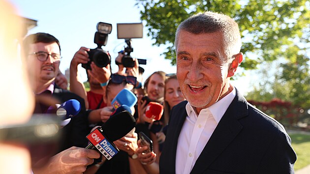 Andrej Babiš z ANO před novináři komentuje volby. (21. září 2024)