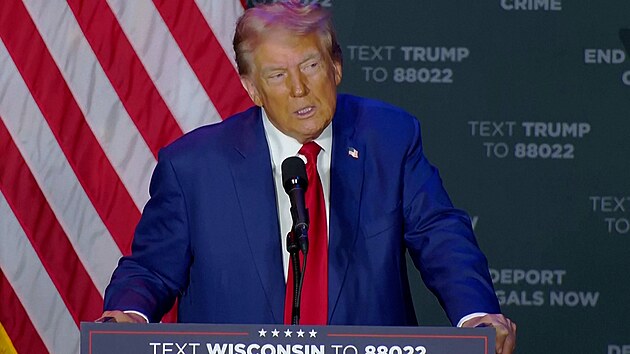 Kamala se narodila mentálně postižená, prohlásil Trump