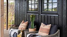 Pohodlná křesla jsou určená pro venkovní použití.