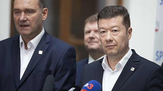 Tisková konference poslaneckého klubu SPD. Na snímku hovoří Tomio Okamura. (1. října 2024)