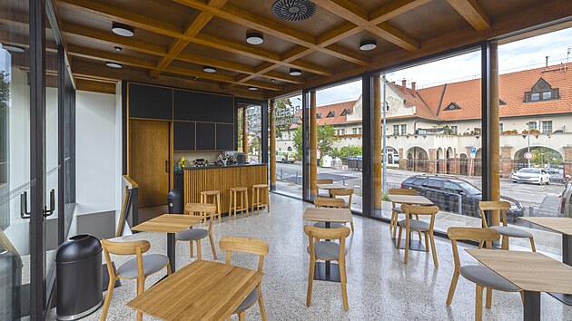 V Praze 6 na Ořechovce otevřeli novou klubovnu tenisových kurtů. (3. října 2024)