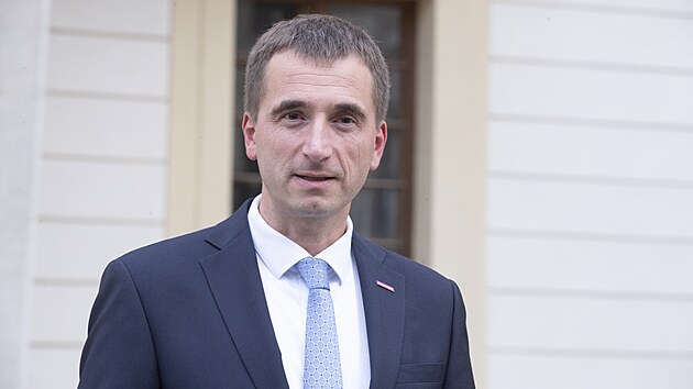 Prezident Petr Pavel přijal na Hradě kandidáta na ministra průmyslu a obchodu Lukáše Vlčka. (7. října 2024)