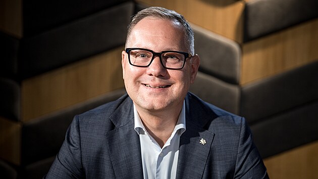 Hostem podcastu Industrial je Kamil Čermák, generální ředitel společnosti ČEZ ESCO.