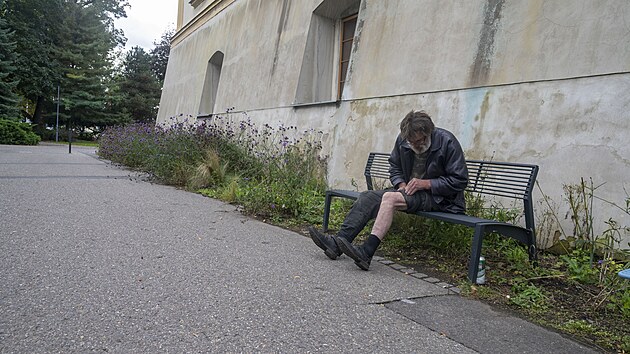 Zlín chce zkultivovat park Svobody u zámku. Lidé mají toto místo často spojené s bezdomovci. (říjen 2024)