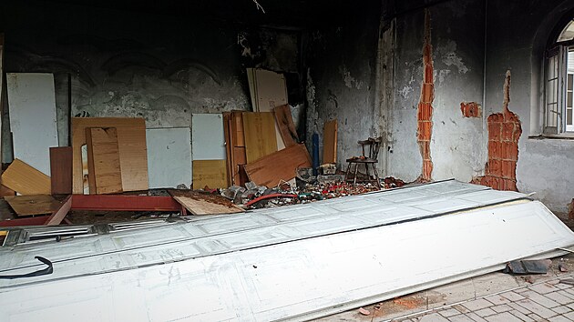 Vila chátrá již několik let.