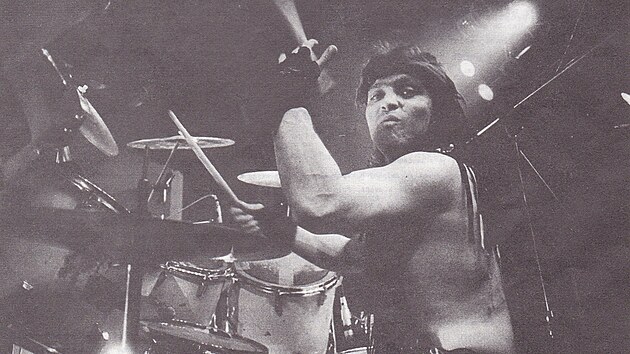 Jeden z dřívějších koncertů kapely Titanic