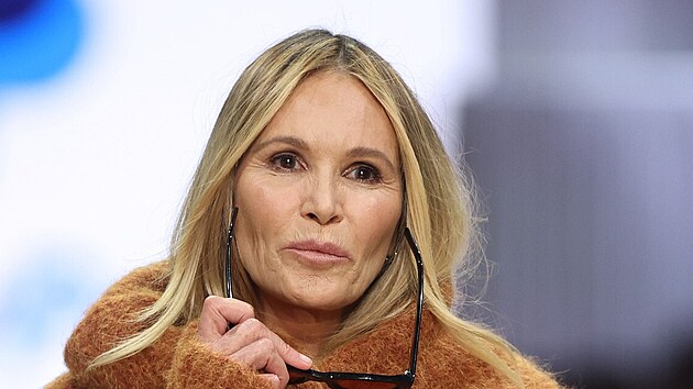 Elle Macphersonová (březen 2024)