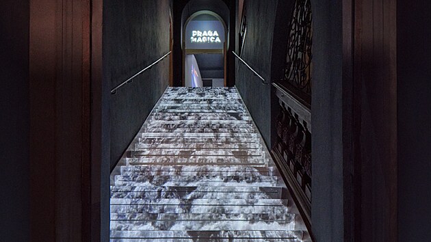 Výstava Praga Magica na Staroměstském náměstí.