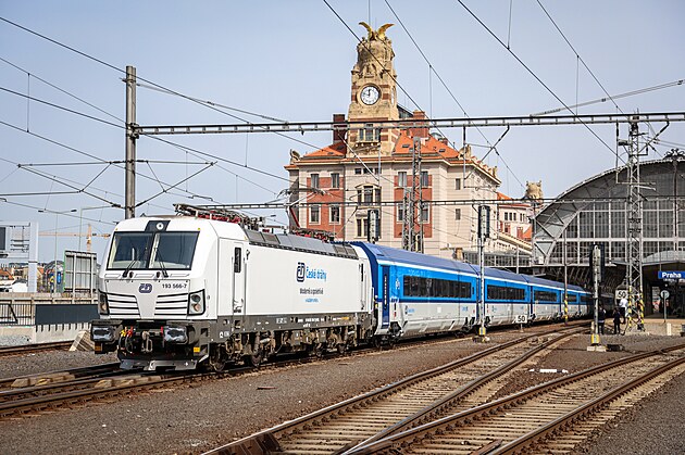 Vlakem na adventní trhy až za hranice. Bez kolon a problémů s parkováním