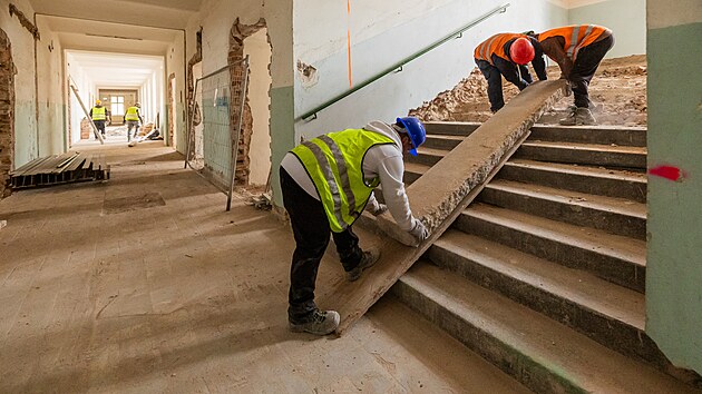 Přestavba Vrbenského kasáren v centru Hradce Králové pro muzeum východních Čech.