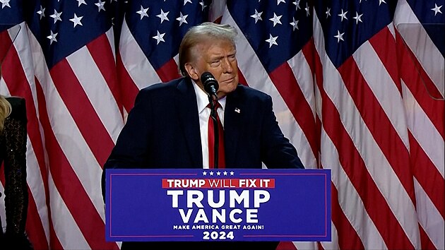Čeká nás zlatá éra Ameriky, uzavřeme hranice, slíbil Trump ve vítězné řeči