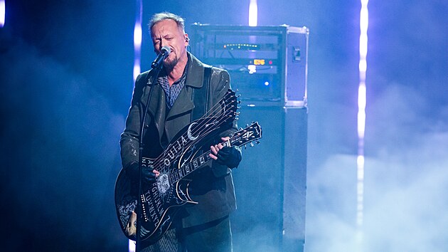 Kapela Lucie v nové sestavě v talkshow 7 pádů Honzy Dědka, na snímku nový zpěvák Viktor Dyk (říjen 2024)