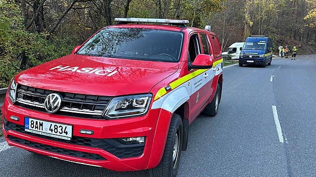 Během výkopových prací v pražské ulici Cementářská mezi Lochkovem a Radotínem v pátek odpoledne došlo k poškození vysokotlakého potrubí s plynem. Část Lochkova se tak ocitla bez plynu. (1. listopadu 2024)