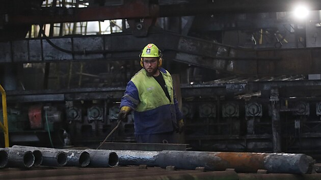 Zpátky na šichtě. Sedm stovek zaměstnanců rourovny ostravské huti Liberty má zase plné ruce práce. Provoz se podařilo obnovit. (7. listopadu 2024)