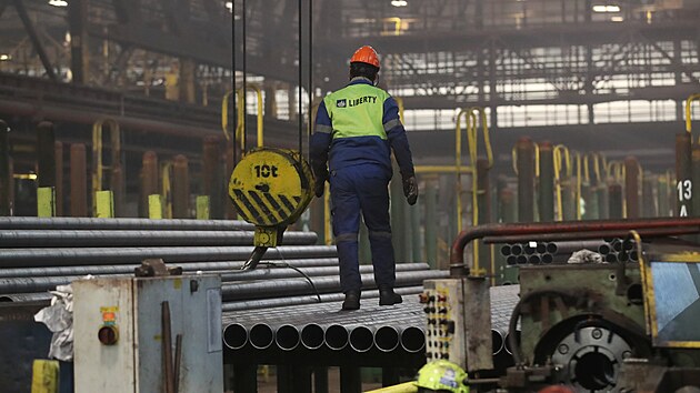 Zpátky na šichtě. Sedm stovek zaměstnanců rourovny ostravské huti Liberty má zase plné ruce práce. Provoz se podařilo obnovit. (7. listopadu 2024)