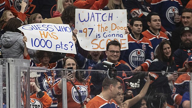 Fanoušci Edmontonu natěšení na 1000 bod Connora McDavida se dočkali.