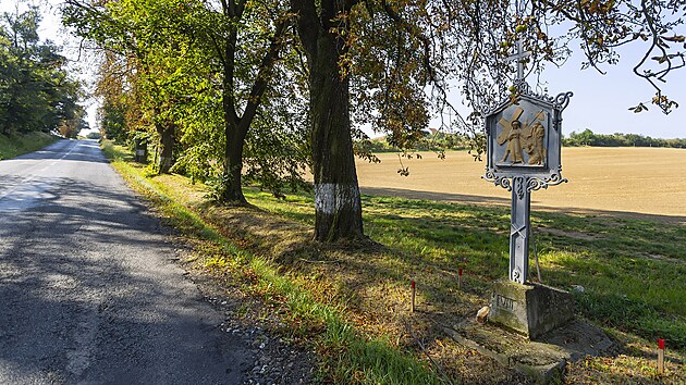 Památkově chráněná křížová cesta v Kvasicích pochází z 19. století. V příštích dvou letech ji čeká kompletní obnova. (září 2024)