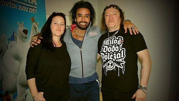 Radek Kalinič si už ve své kariéře vyzkoušel nejrůznější role. Od bedňáka, zvukaře i aktivního muzikanta se vypracoval až na promotéra kulturních akcí a manažera hudebních skupin.