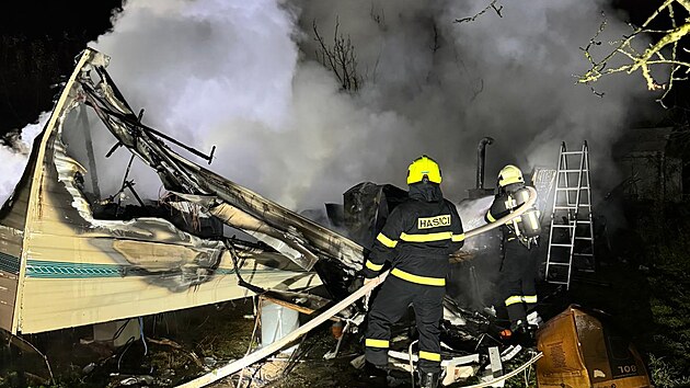 Požár mobilheimu ve Vysoké nad Labem (18. listopadu 2024)