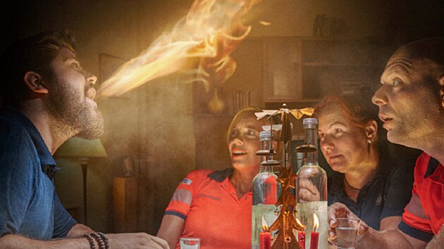 Ukázka z kalendáře jihomoravských záchranářů pro rok 2025