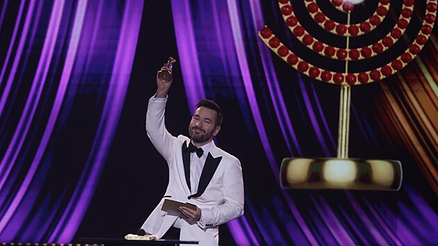 Zlatým slavíkem se stal Marek Ztracený. (29. listopadu 2024)