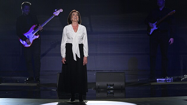 Marie Rotrová zazpívala na předávání cen Český slavík. (29. listopadu 2024)