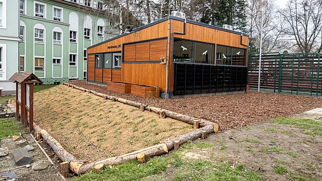 Venkovní učebna Archimedes byla postavena na Základní škole Ostrava-Radvanice a je první takovou učebnou v Moravskoslezském kraji.