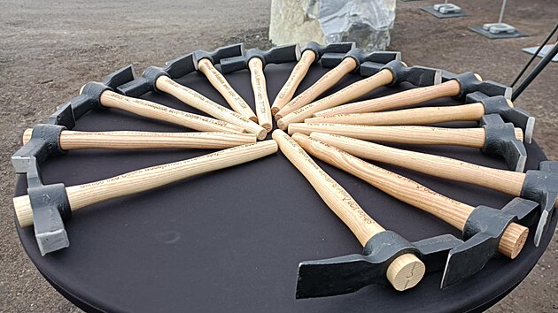 Poklepáním na základní kámen začala stavba severní spojky.