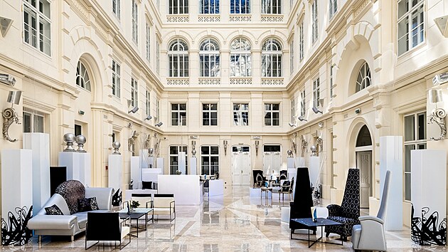 Hotel Barceló Brno Palace ležící přímo v historickém centru města se od roku 2016 chlubí pěti hvězdičkami. Nově jej přebírá síť Czech Inn Hotels.