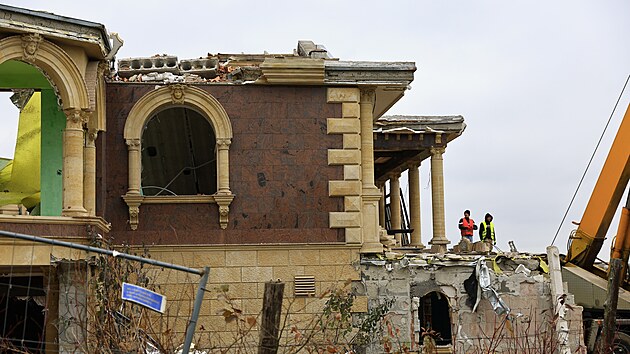 Bizarní vila v Rozdrojovicích u Brna jde k zemi. (listopad 2024)