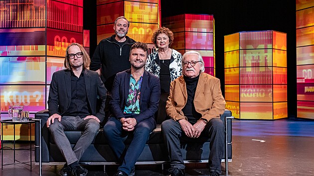 Herečka Jana Boušková, hudební skladatel Jiří Zmožek, pohřební průvodce Oleg Vojtíšek a muzikálový zpěvák Jakub Hybner v pořadu 7 pádů Honzy Dědka (26. listopadu 2024)