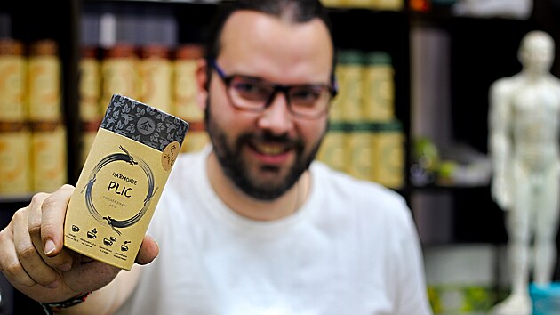 Tomáš Němec provozuje tradiční čínskou medicínu v Jihlavě a v Pardubicích.