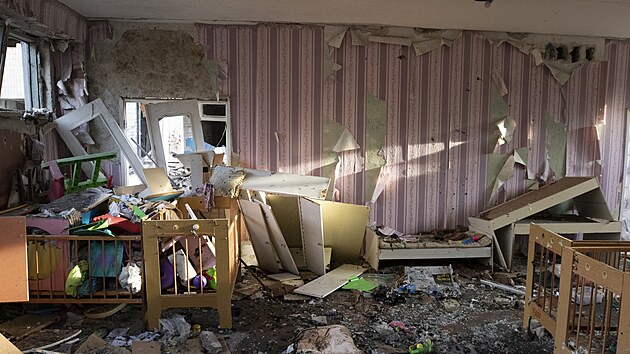 Následky bombardování pumami FAB-250 v ukrajinské Doněcké oblasti (22. listopadu 2024)