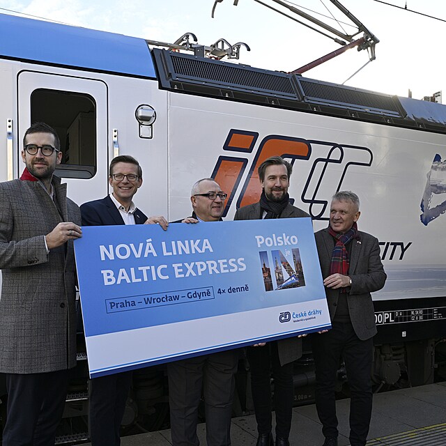 Z pražského hlavního nádraží v 7:15 odjel první vlak nové linky Českých drah Baltic Express do polské Gdyně u Baltského moře. (15. prosince 2024)