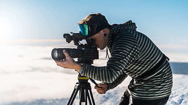 Rozhodnutí věnovat se kameře a filmu přišlo někdy kolem osmnácti.