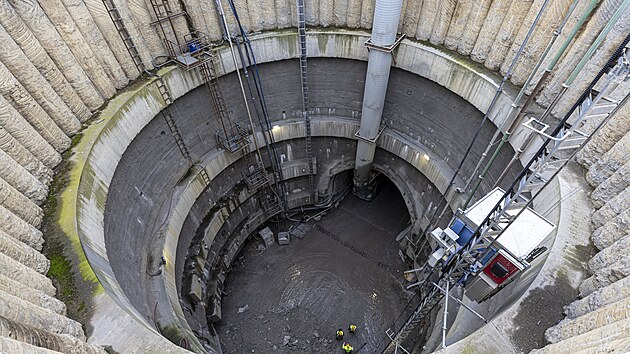 Ražba přestupní stanice Pankrác na trase metra D je zhruba v polovině. (13. prosince 2024)