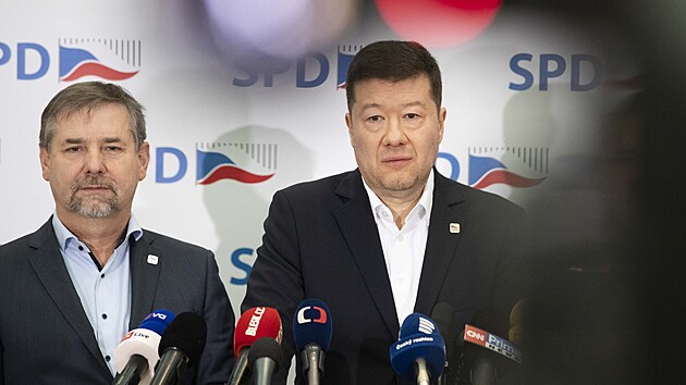 Předseda SPD Tomio Okamura a poslanec SPD Radek Koten